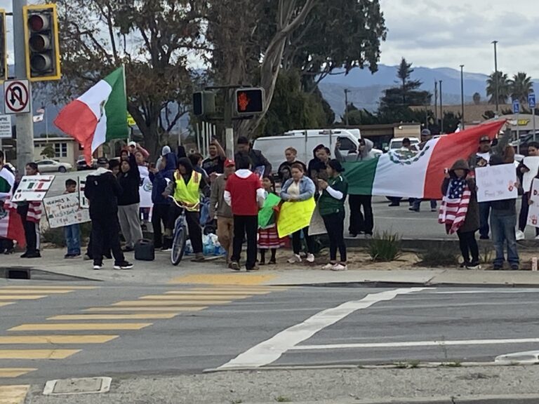 Apoyo a los inmigrantes: Un día de cierre y protesta