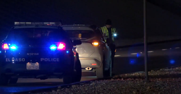 Accidente en US-54 Norte: Peatón fallece y buscan al responsable en El Paso