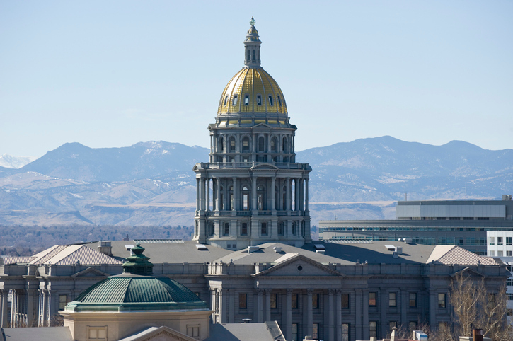 Presupuesto Denver 2026: Conflictos en la Oficina del Secretario y Desafíos Electorales