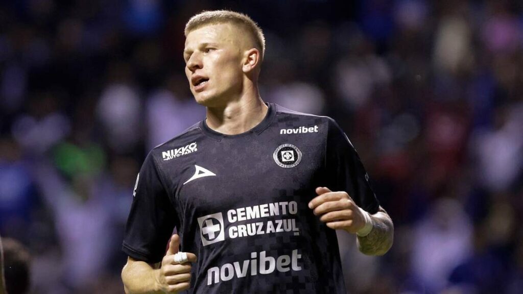 Mateusz Bogusz: La Historia Sin Fin en Cruz Azul Continúa