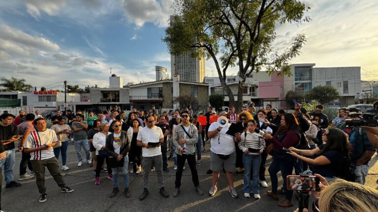 Aumento al Transporte Público en Monterrey: FEU y Asociaciones Civiles Entregan Pliego Petitorio