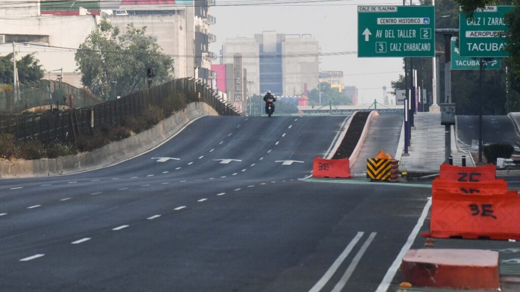 Hoy No Circula: Autos que Descansan en CdMx y Edomex el 1 de Enero de 2026