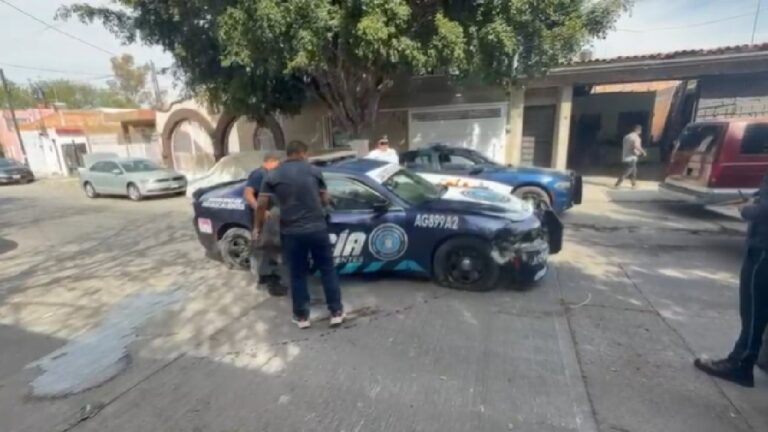 Robo de patrulla en Aguascalientes: un hombre choca al intentar escapar de la Policía Vial