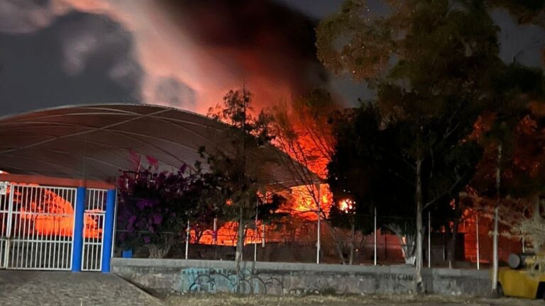 Incendio en la comunidad de Sauceda: Aula del SABES en pérdidas totales