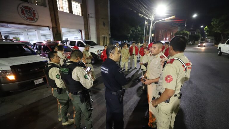 Bomberos de Guadalajara Combaten 45 Incendios de Fogatas en Año Nuevo 2024