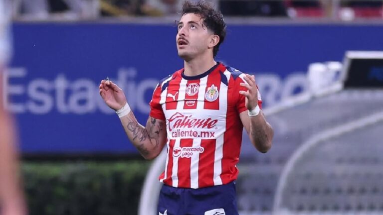 Alan Mozo deja a Chivas y se une a nuevo equipo en la Liga MX para el Clausura 2026