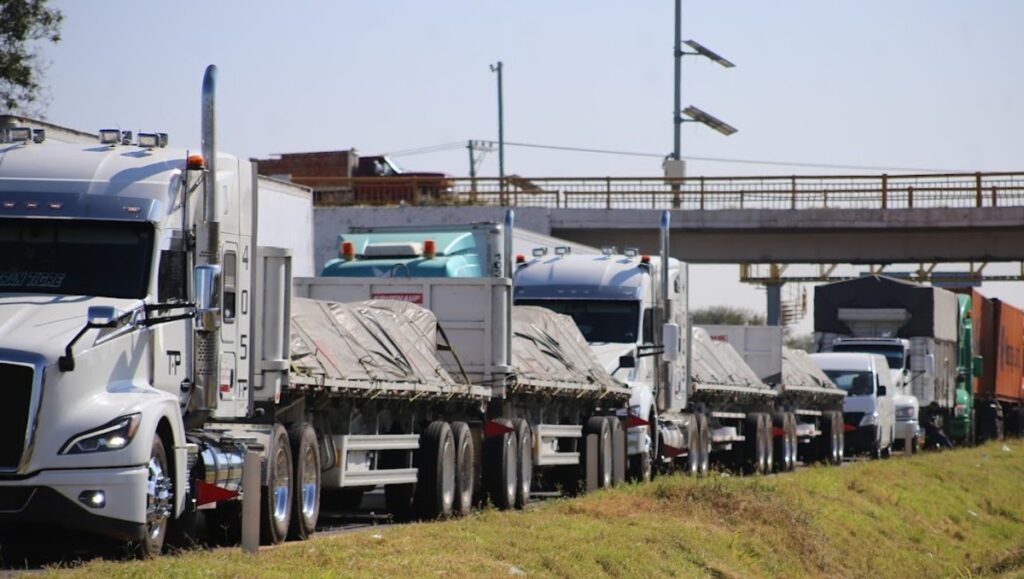 Actualización de Tráfico EN VIVO: Autopista México-Querétaro y Últimas Noticias de Cierres Viales