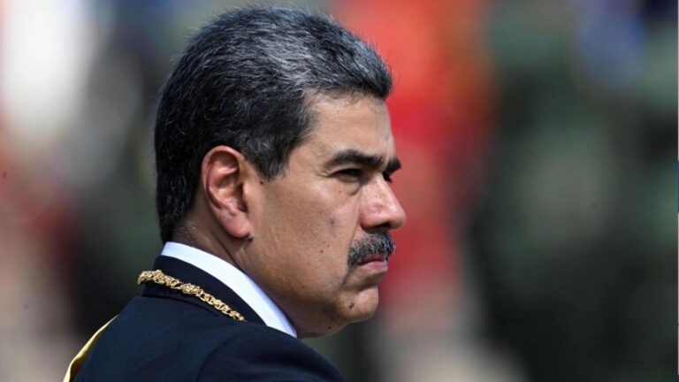 Donald Trump Comparte Foto de Nicolás Maduro Tras Detención y Ataque de EE. UU. en Venezuela