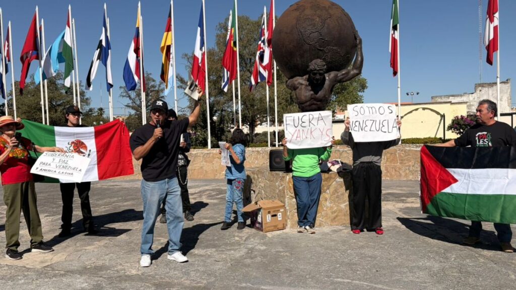 Protestas en Monterrey: Colectivo Regio se opone a la intervención de Estados Unidos en Venezuela