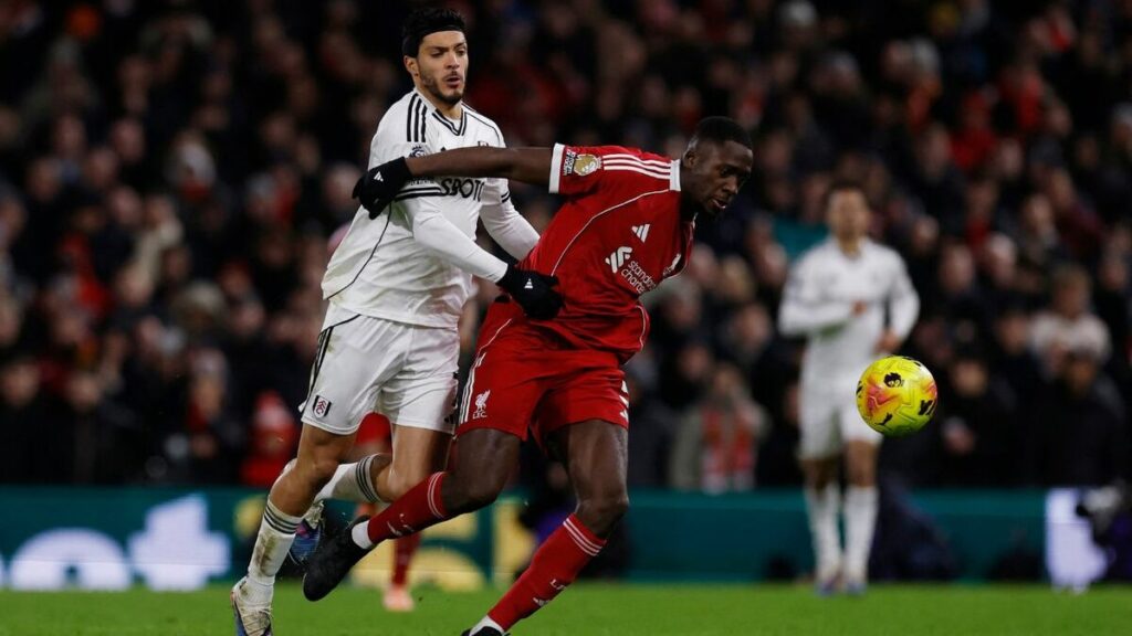 Fulham y Liverpool empatan en un emocionante partido; Raúl Jiménez brilló con su asistencia