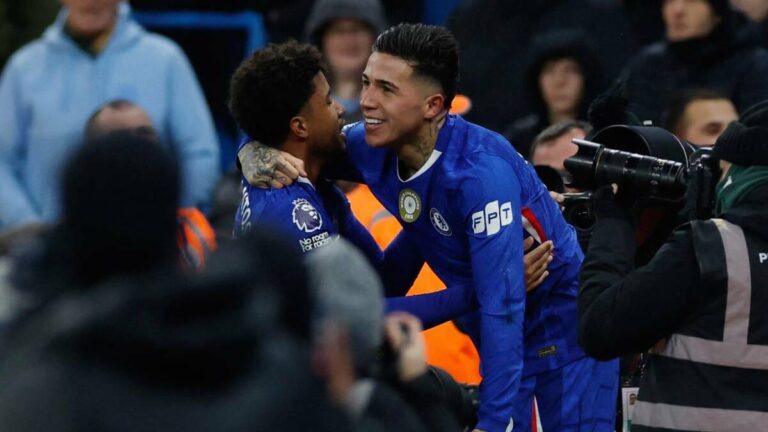 Enzo Fernández Salva al Chelsea en un Agónico Empate contra el Manchester City