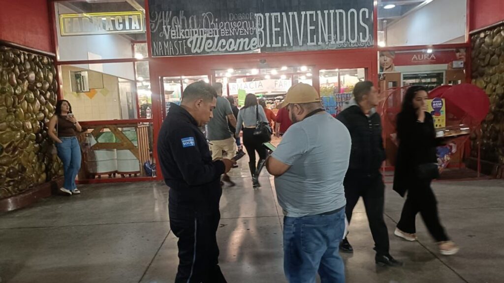 Crisis Emocional en Torreón: Exempleado de Supermercado Sufre y se Prende Fuego
