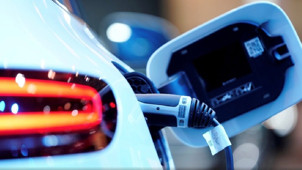 Tragedia en Monterrey: Niño de 5 años muere arrollado por automóvil eléctrico