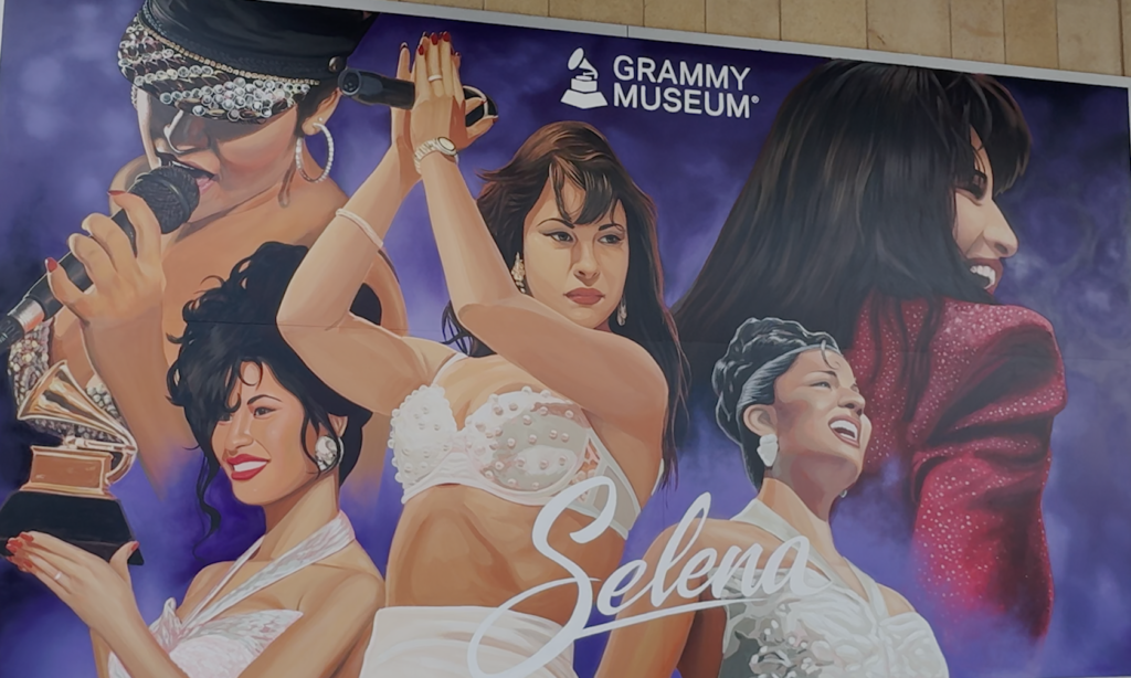 Selena Quintanilla: Un Legado de Esperanza y Música en la Exhibición de Los Ángeles
