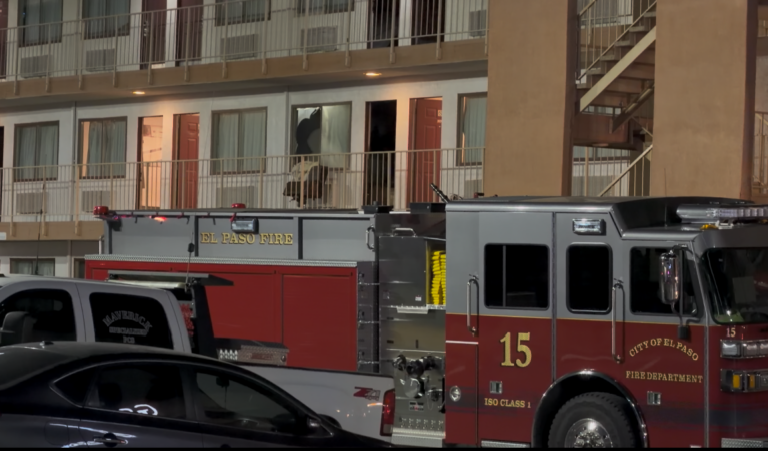 Incendio en El Paso: Bomberos Controlan Rápidamente el Go2 Inn & Suites