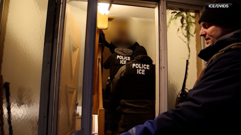 Políticas de ICE Desatan Protestas y Preocupaciones sobre Derechos Humanos