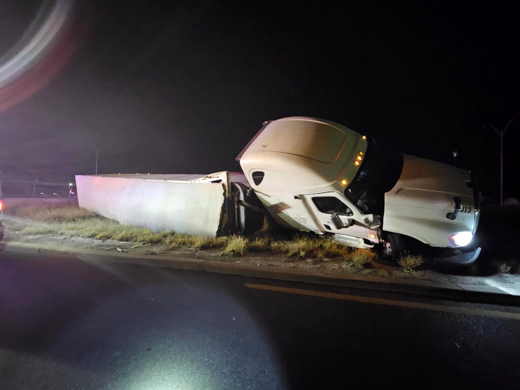 Accidente de tráiler en Edinburg: Vialidad reabierta tras incidente