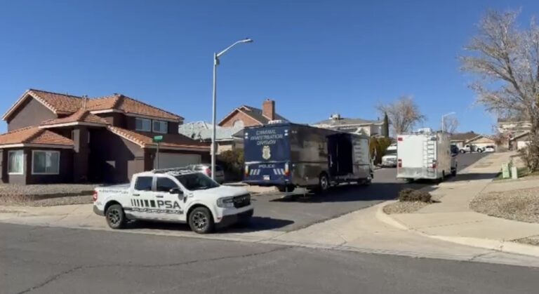 Hombre Muere en Tiroteo en Wildfire Road NW, Albuquerque