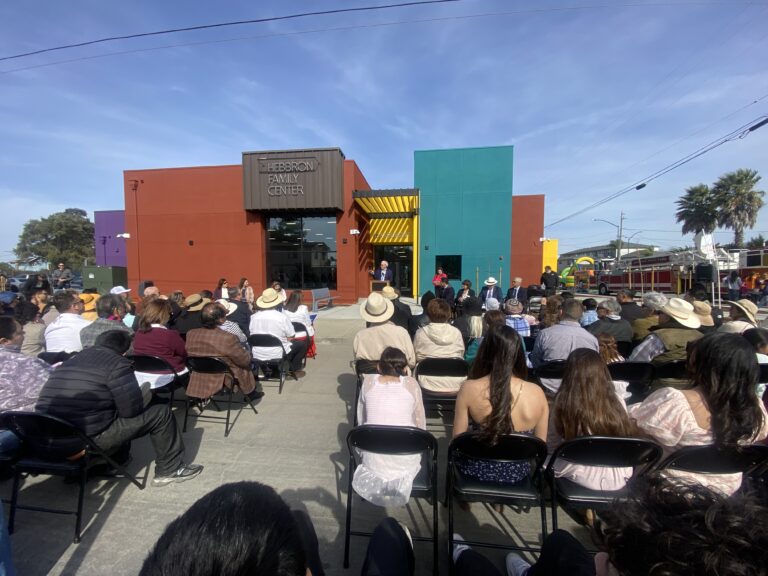 Reabre el Centro Familiar Hebbron en el corazón de Salinas tras años de espera