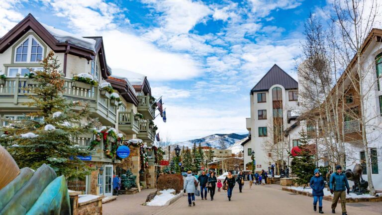 Recortes Presupuestarios en Vail: Impacto de la Lenta Temporada Invernal