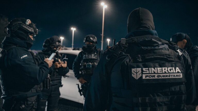 Adolescentes Arrestados por Agresión Armada a Policías Durante Operativo en Querétaro