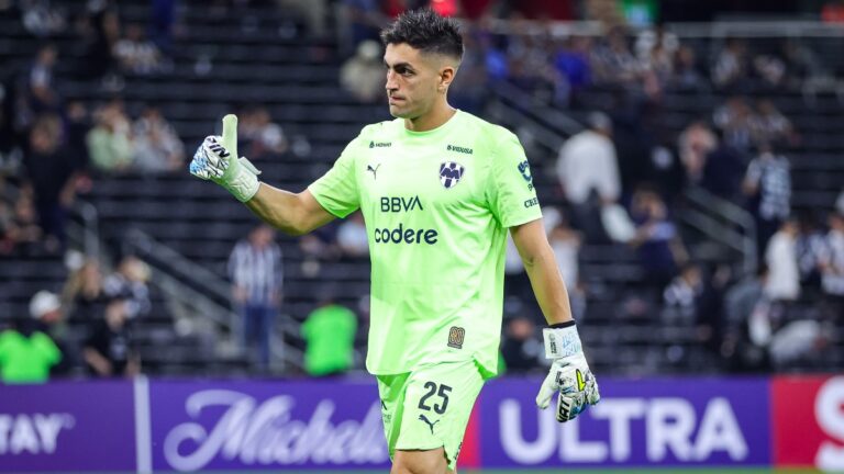 Santiago Mele responde al descontento de la afición rayada fuera de El Barrial