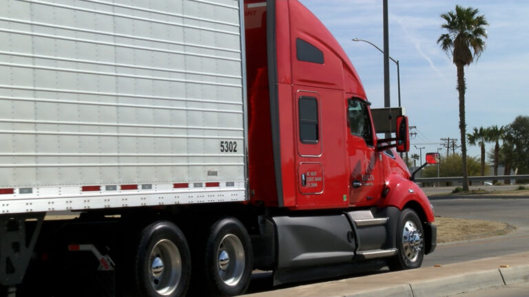 Calexico Celebra el Día de la Industria: Innovaciones en Transporte de Carga