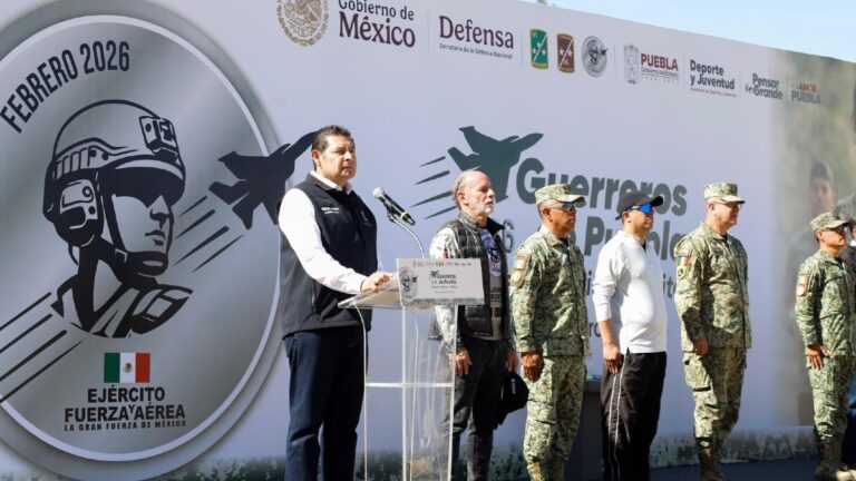 Puebla: Alejandro Armenta y Defensa rinden homenaje con un minuto de silencio por las 25 víctimas del CJNG