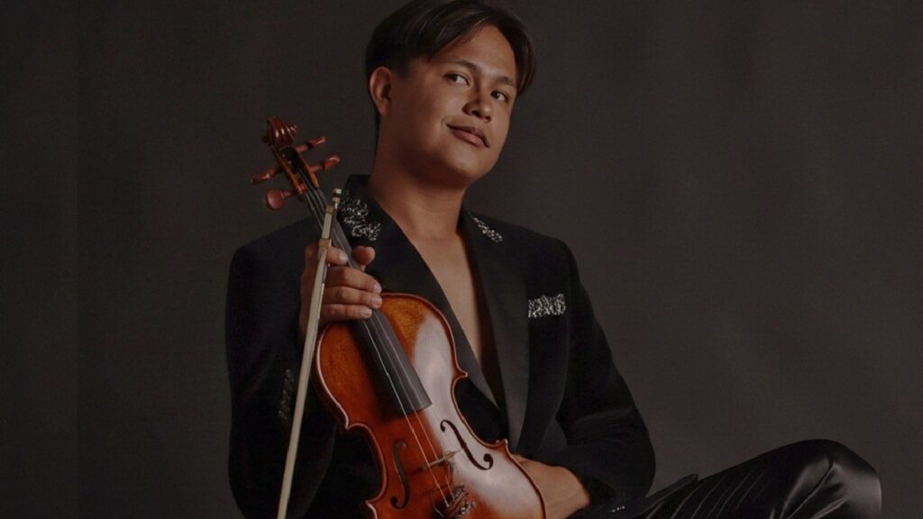 Zeyta: La Resiliente Historia del Joven Violinista Retirado de la Alameda Zaragoza