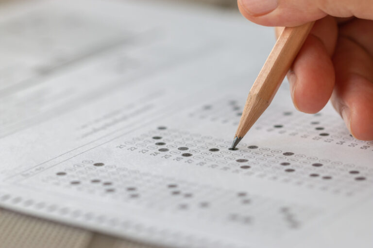 Massachusetts Lidera el País en Resultados de Exámenes AP en 2025