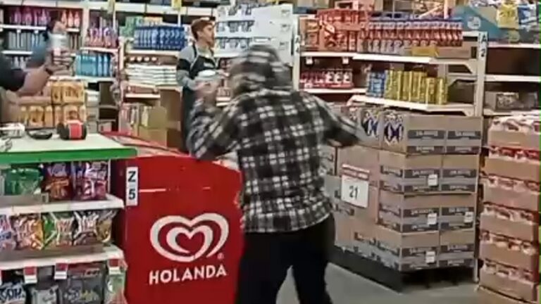 Intento de Robo en Bodega Aurrera de Michoacán: Asaltantes Heridos por Policía | VIDEO