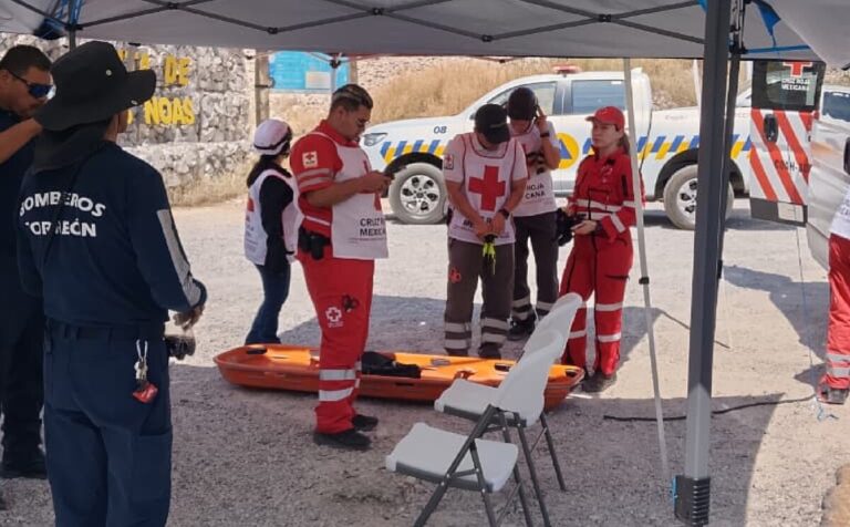 Rescatan a Joven Senderista en Torreón Tras Fracturarse el Tobillo en el Helipuerto