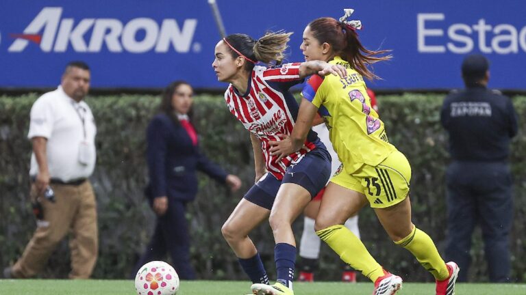 Chivas Triunfa en el Clásico Femenil: Remonta al América en el Estadio Akron