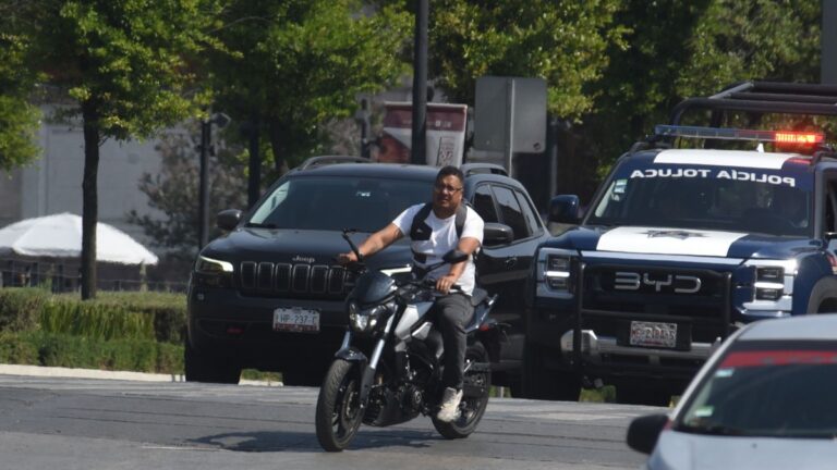 Hoy No Circula en CdMx y Edomex: Conoce Qué Autos No Circulan el 24 de Marzo de 2026