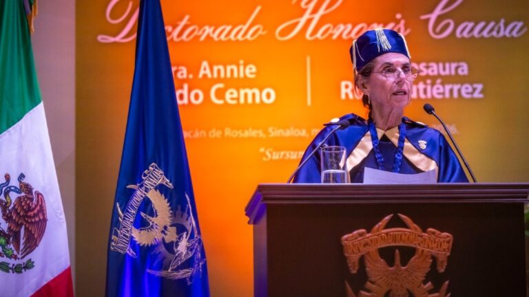 Annie Pardo, madre de Claudia Sheinbaum, recibe Doctorado Honoris Causa en Sinaloa