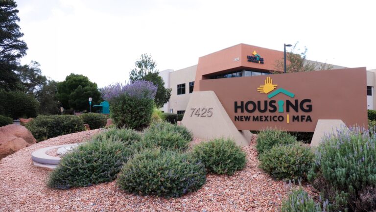 Housing New Mexico destaca a los prestamistas que fomentan la propiedad de vivienda