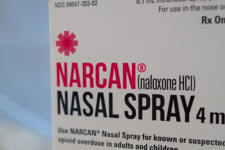 Niña de 4 años es Reanimada con Narcan en Condado de El Paso tras Sobredosis