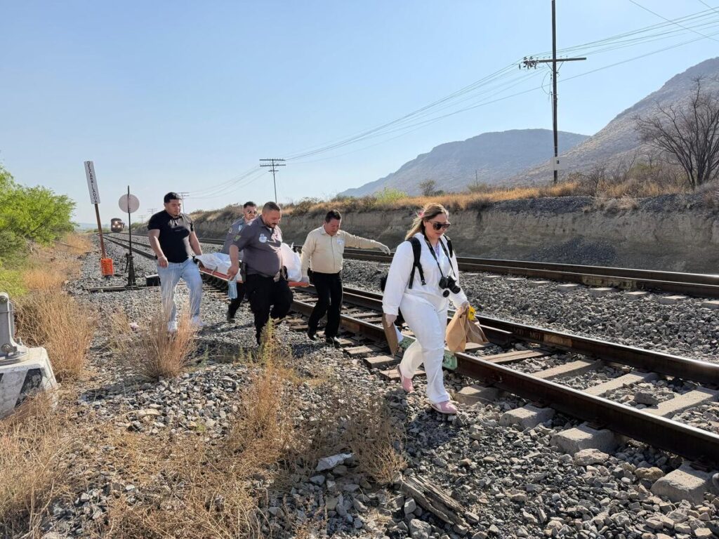 Impactante hallazgo: Cuerpo en descomposición junto a las vías del tren en Saltillo