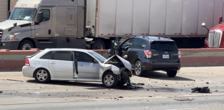 Accidente en I-10 Oeste de El Paso: Un Fallecido y Varios Heridos en Choque Múltiple
