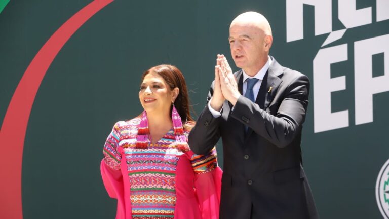 Clara Brugada exige a la FIFA reconocer el histórico Mundial Femenino de 1971 en México