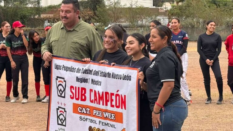 Equipos Femeniles de Monterrey se Preparan para el Desafío del Mundial de Softbol