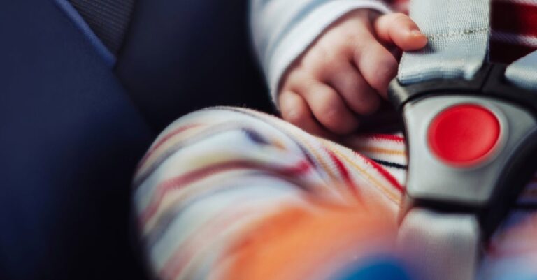 ¡No te lo pierdas! Revisión gratuita de asientos de auto para niños en Las Cruces este 2 de abril