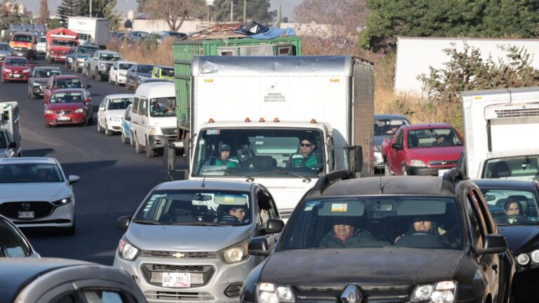 Autopista México-Puebla: Actualizaciones en Vivo sobre Choques y Cierres