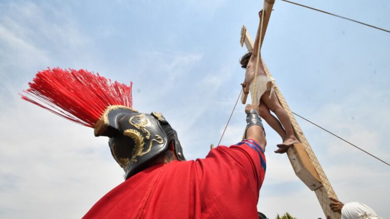 Descubre el Horario del Viacrucis de Semana Santa en Ignacio Romero Vargas