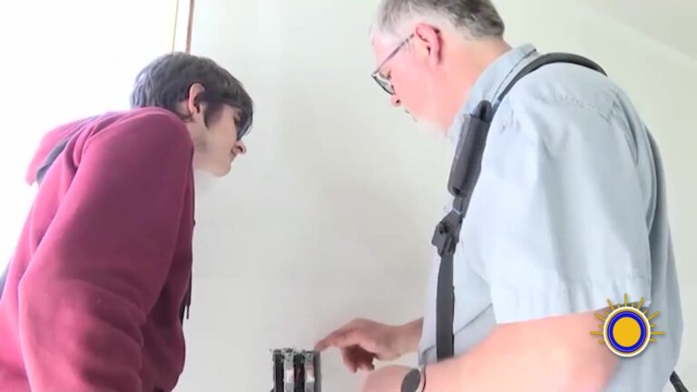 Educación Práctica: Estudiantes Construyen Casa En Kansas