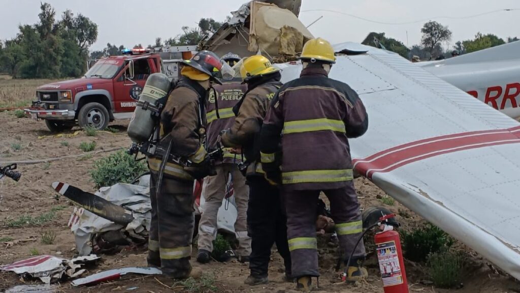 Accidente Aéreo en Puebla: Identifican Especialistas en Aviación a Bordo
