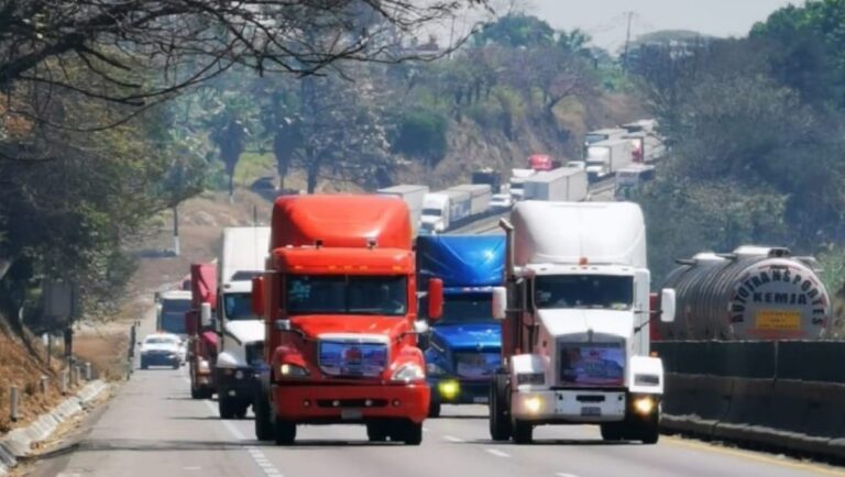 Tráfico y Noticias en Vivo: Autopista México-Querétaro Hoy