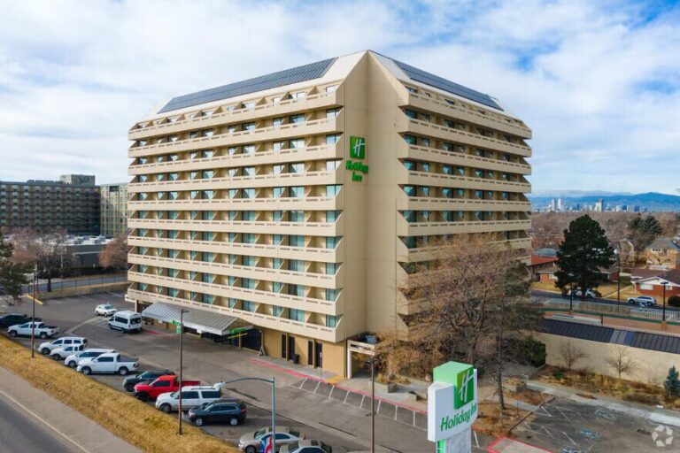 Conversión Millonaria: Hotel de Denver se Transforma en 240 Apartamentos
