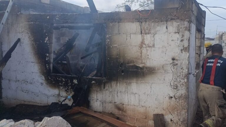 Incendio en Torreón: Conflicto de Pareja Resulta en Casa en Llamas