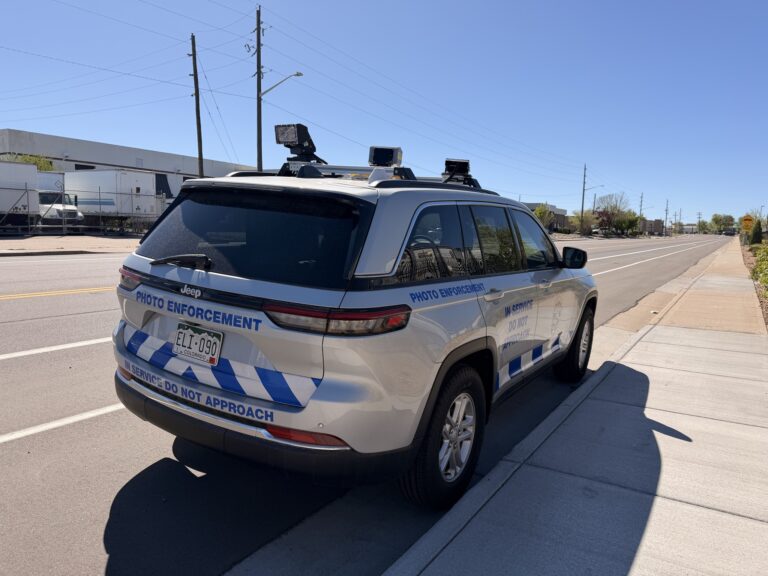 Commerce City introduce Jeep de control de velocidad para mejorar la seguridad vial